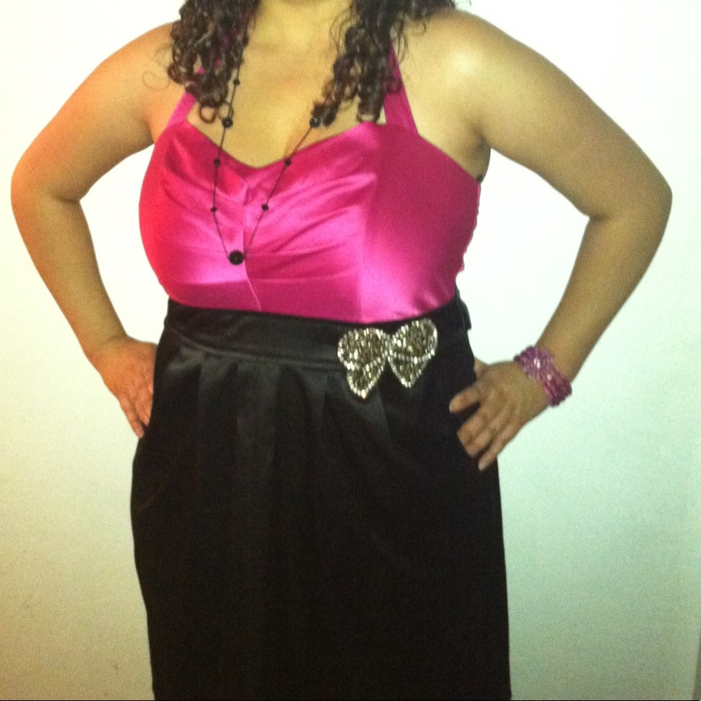 EUC. Torrid Halter Dress with Pockets